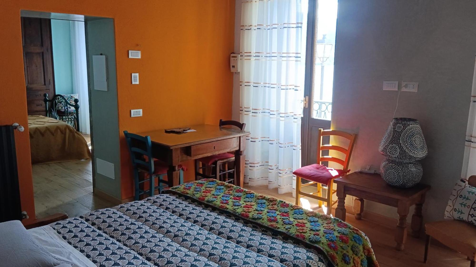 Namaste Apartment Fiumelatte Варенна Экстерьер фото